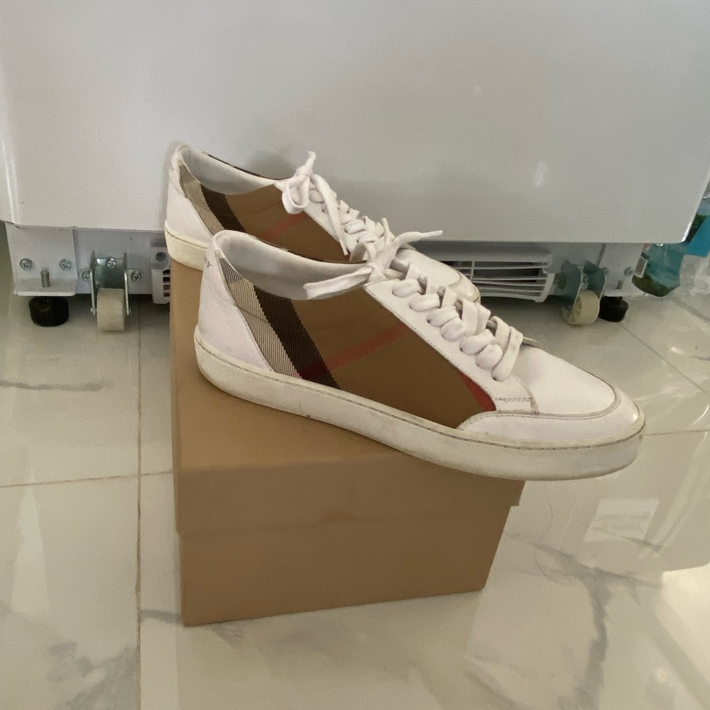 Burberry Salmond Check Leather Sneakers